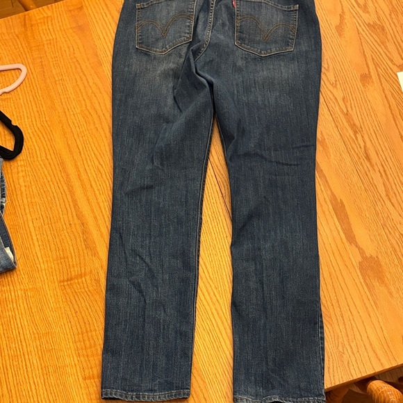 Levi's 525 Perfect Waist Straight Leg Jeans - Picture 6 of 14